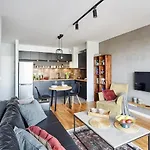 Elegant Apartment Zoliborz Arkadia By Renters Prestige
