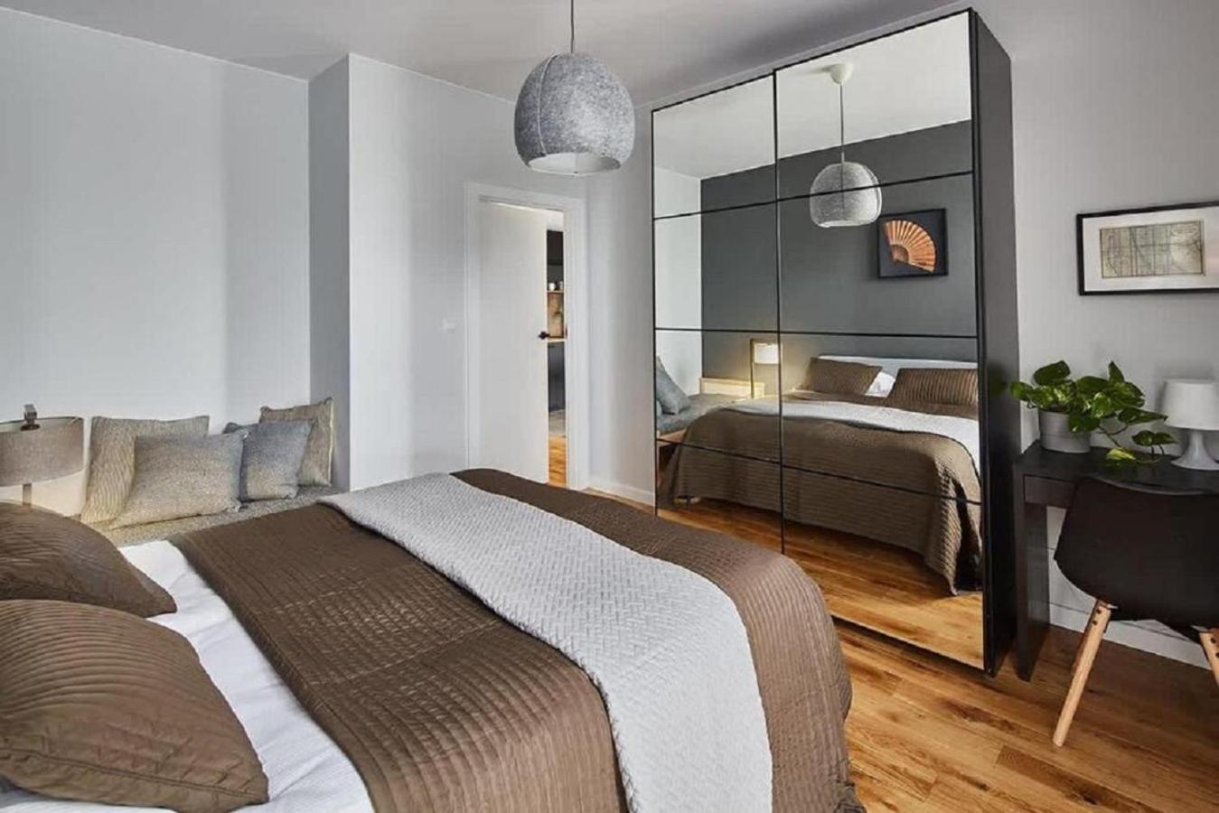 Elegant Zoliborz Arkadia By Renters Prestige Apartment